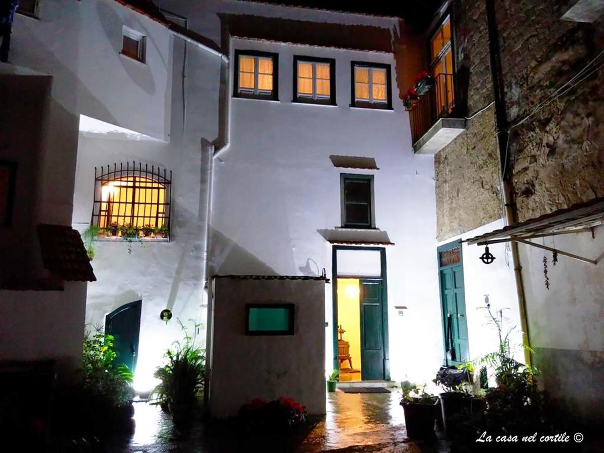 La Casa Nel Cortile Bed and Breakfast Vico Equense Exteriör bild