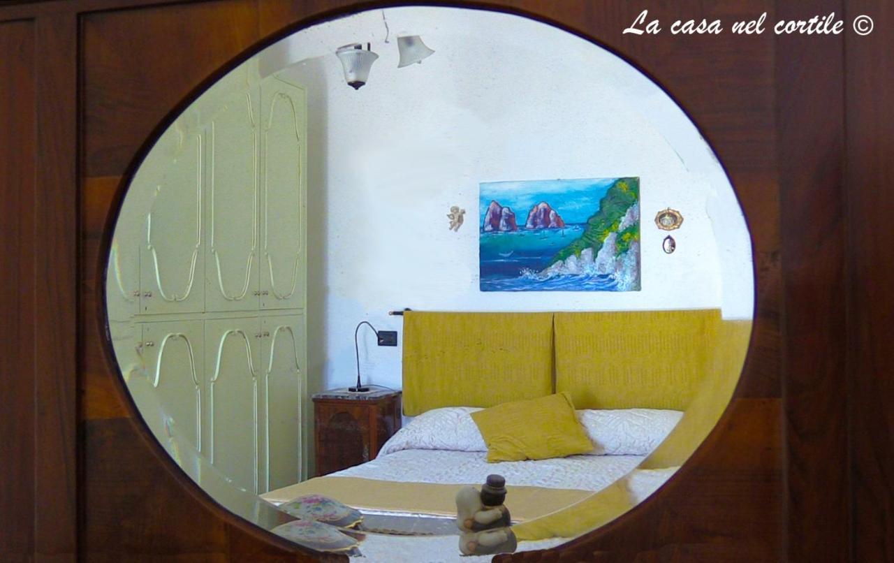 La Casa Nel Cortile Bed and Breakfast Vico Equense Exteriör bild