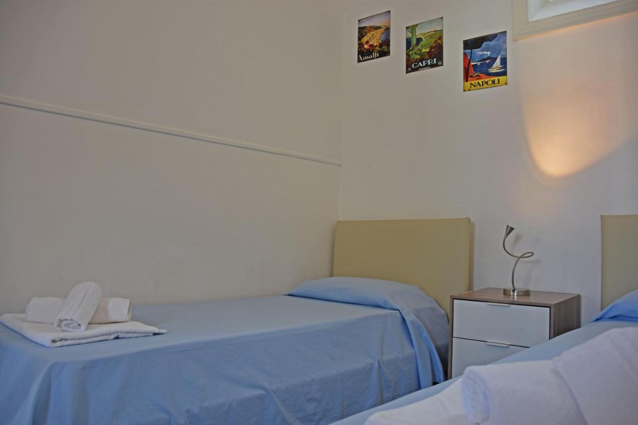 La Casa Nel Cortile Bed and Breakfast Vico Equense Exteriör bild