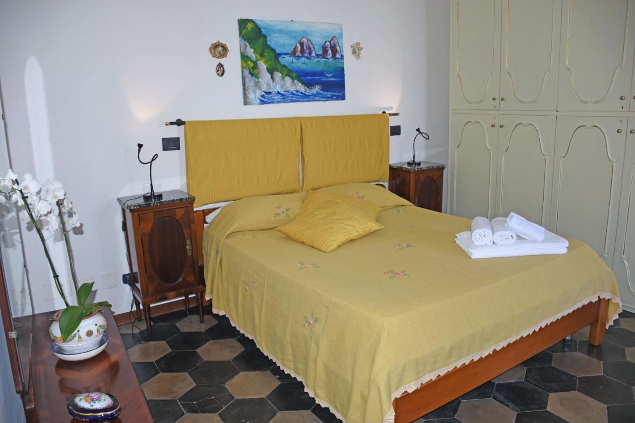La Casa Nel Cortile Bed and Breakfast Vico Equense Exteriör bild